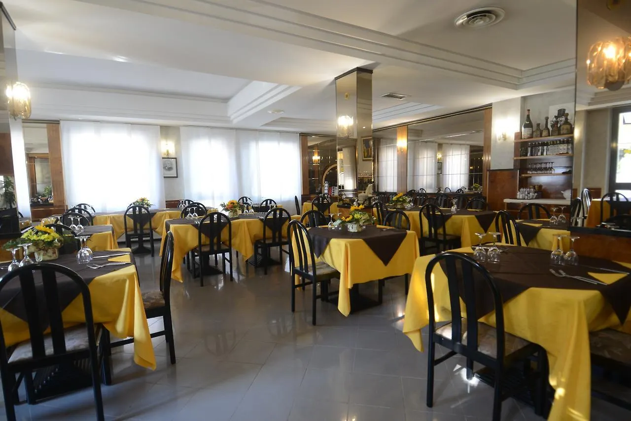 Albergo Trattoria Sole 부세토 0*,  이탈리아